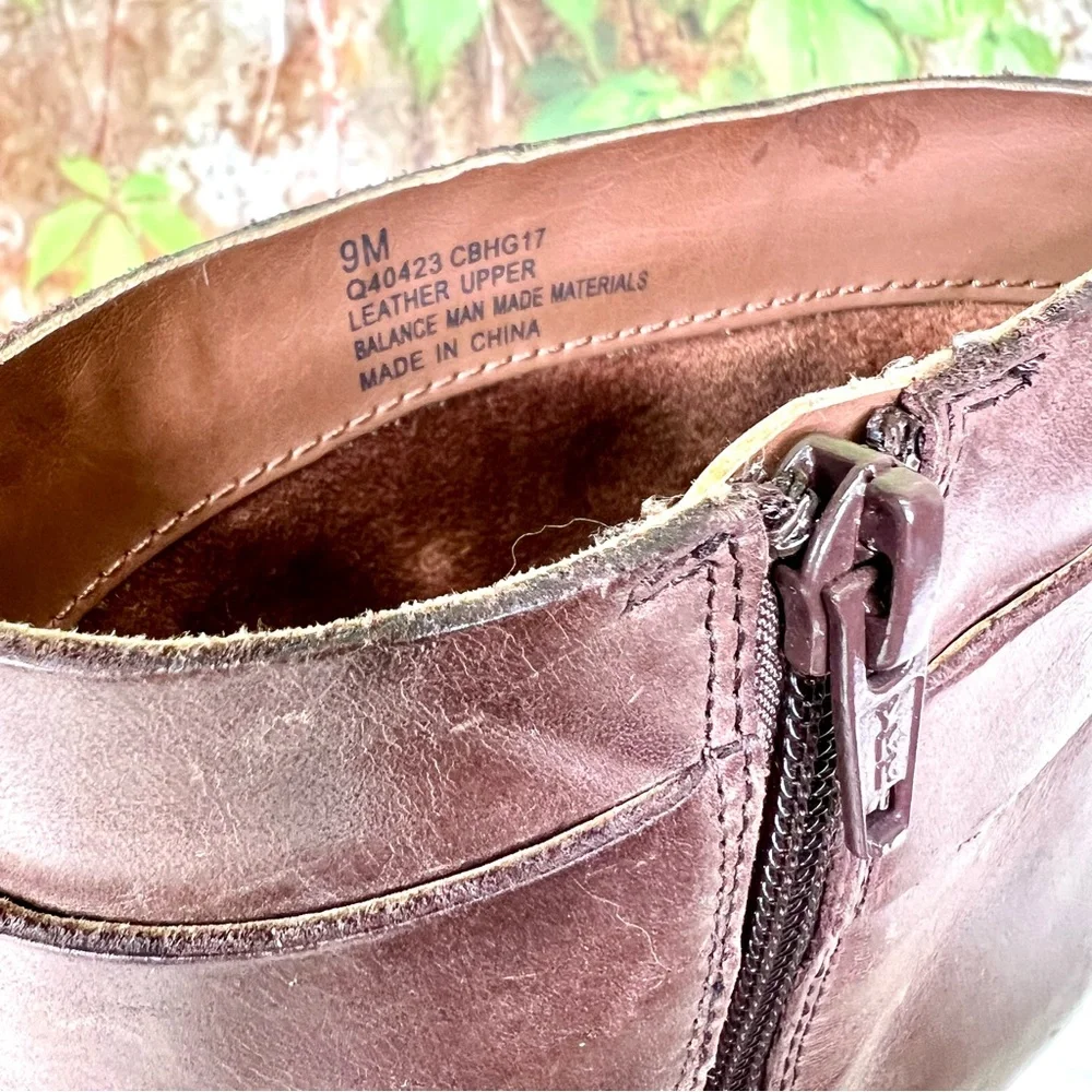 KORKS Distressed Brown Leather Chic Ankle Boots, Beautiful Patina, 9M